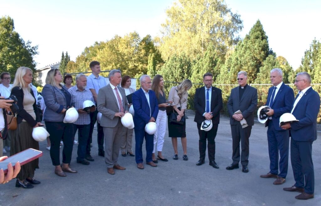 Plungės ligoninė paskelbė Priėmimo ir skubios pagalbos skyriaus statybų pradžią