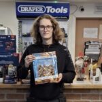 Nuomos parduotuvės prisijungia prie statybinių lipdukų pardavimo vietų