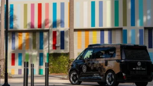 Autonominiai VW autobusai pradės mikrotranzito paslaugas Floridos bendruomenėje