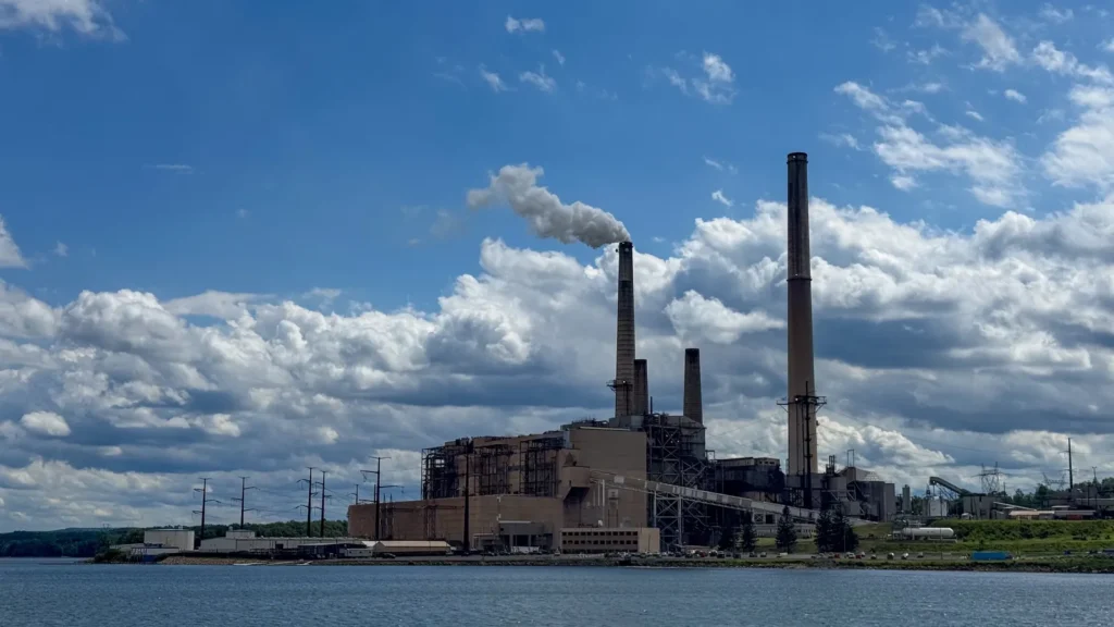 EPA poised to scrap power plant carbon standards